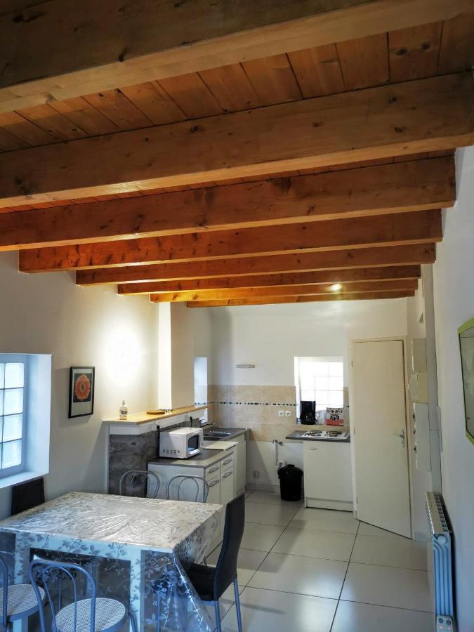 Appartement 4-6 Personnes A Proximite Des Stations Et Grands Cols Saint Avre la Chambre Exterior photo